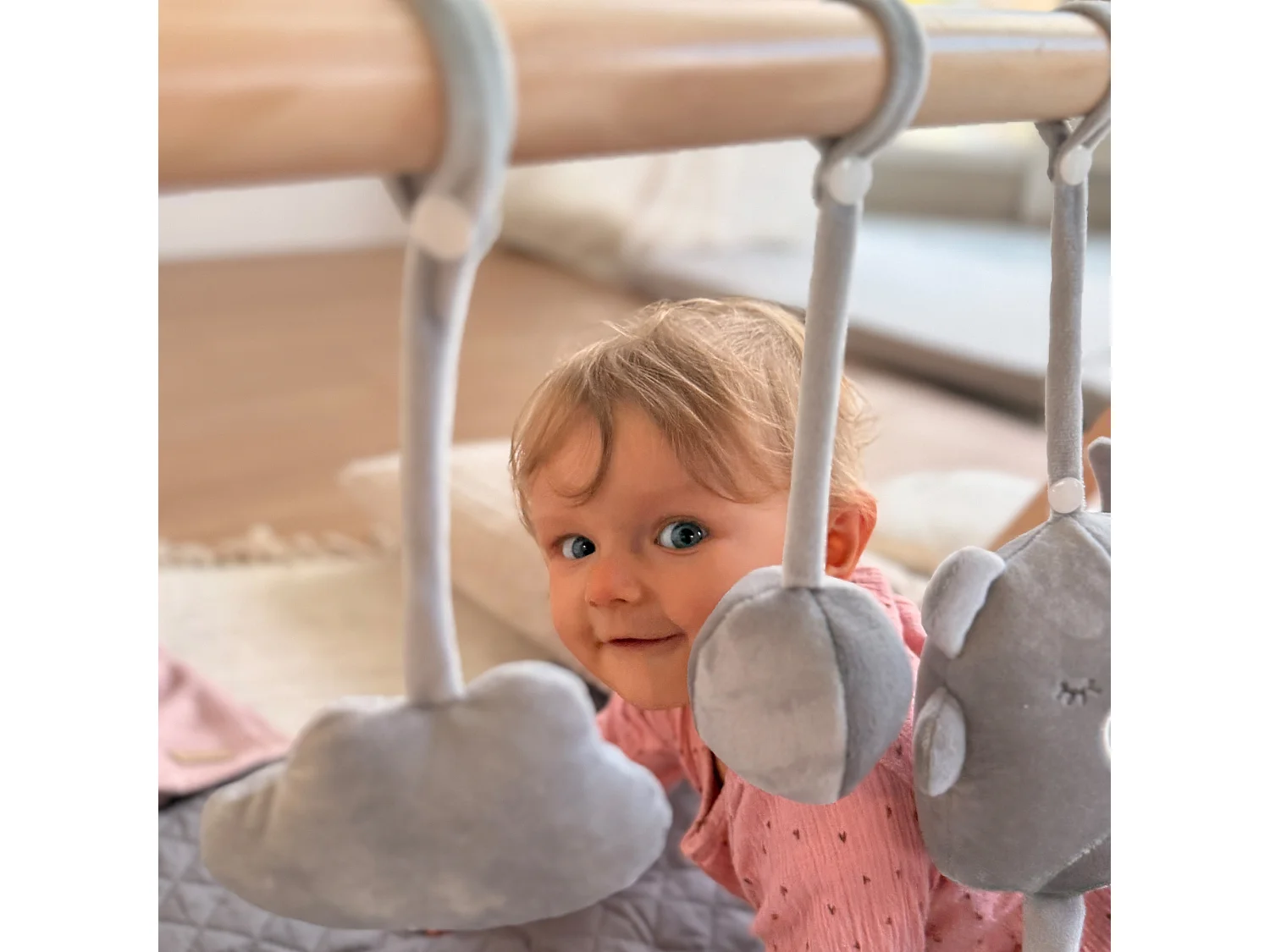 Montessori Wooden Baby Gym par roba - Jouet éducatif pour le développement et le jeu