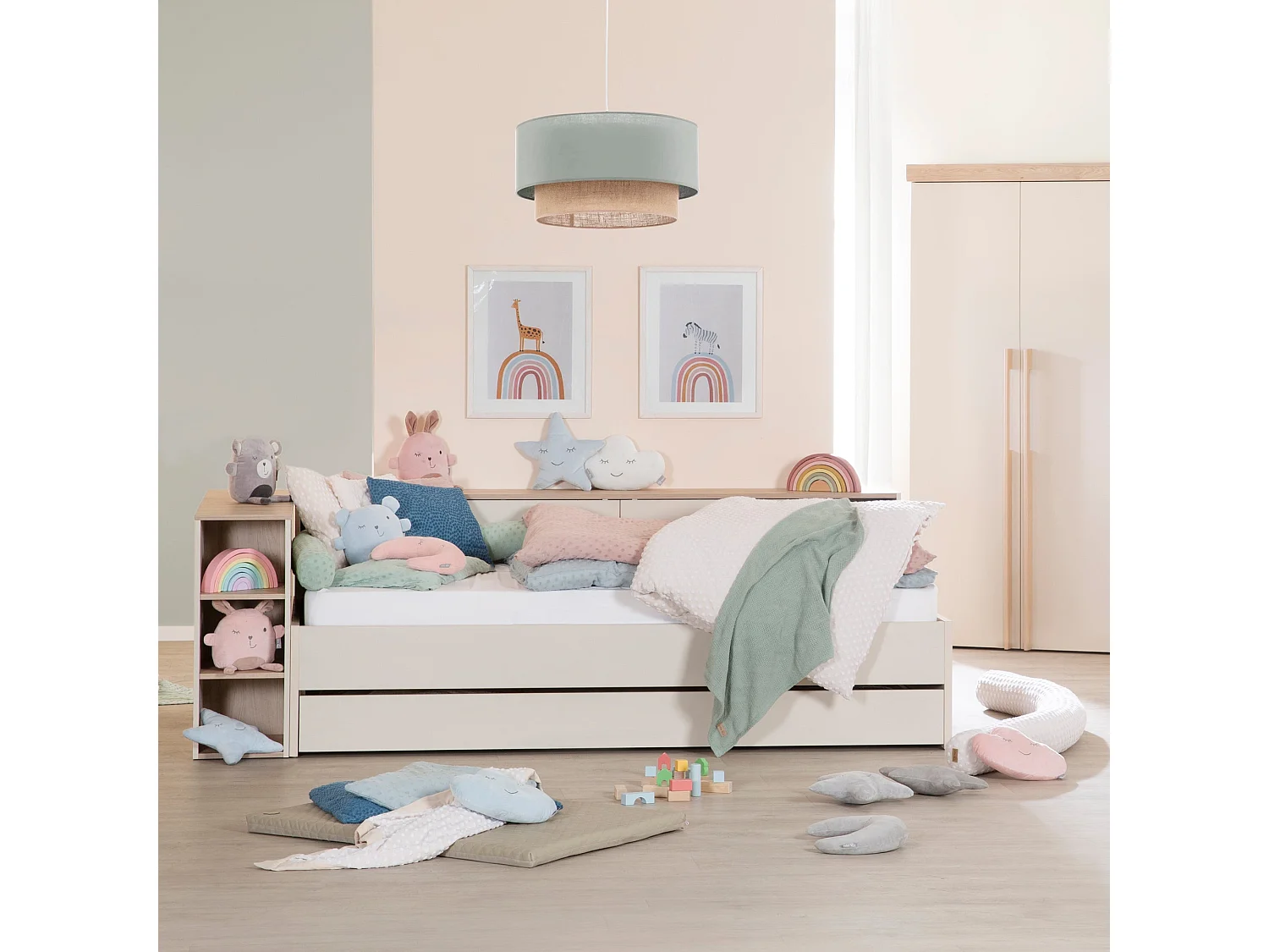 Lit Enfant Moderne Beige avec Rangement 'Elis' par Roba - 90x200 cm