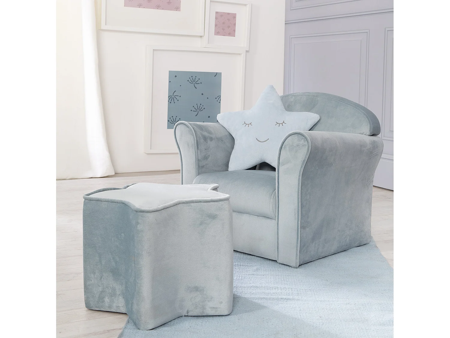 Fauteuil enfant roba avec accoudoirs en bleu ciel - Série Lil Sofa