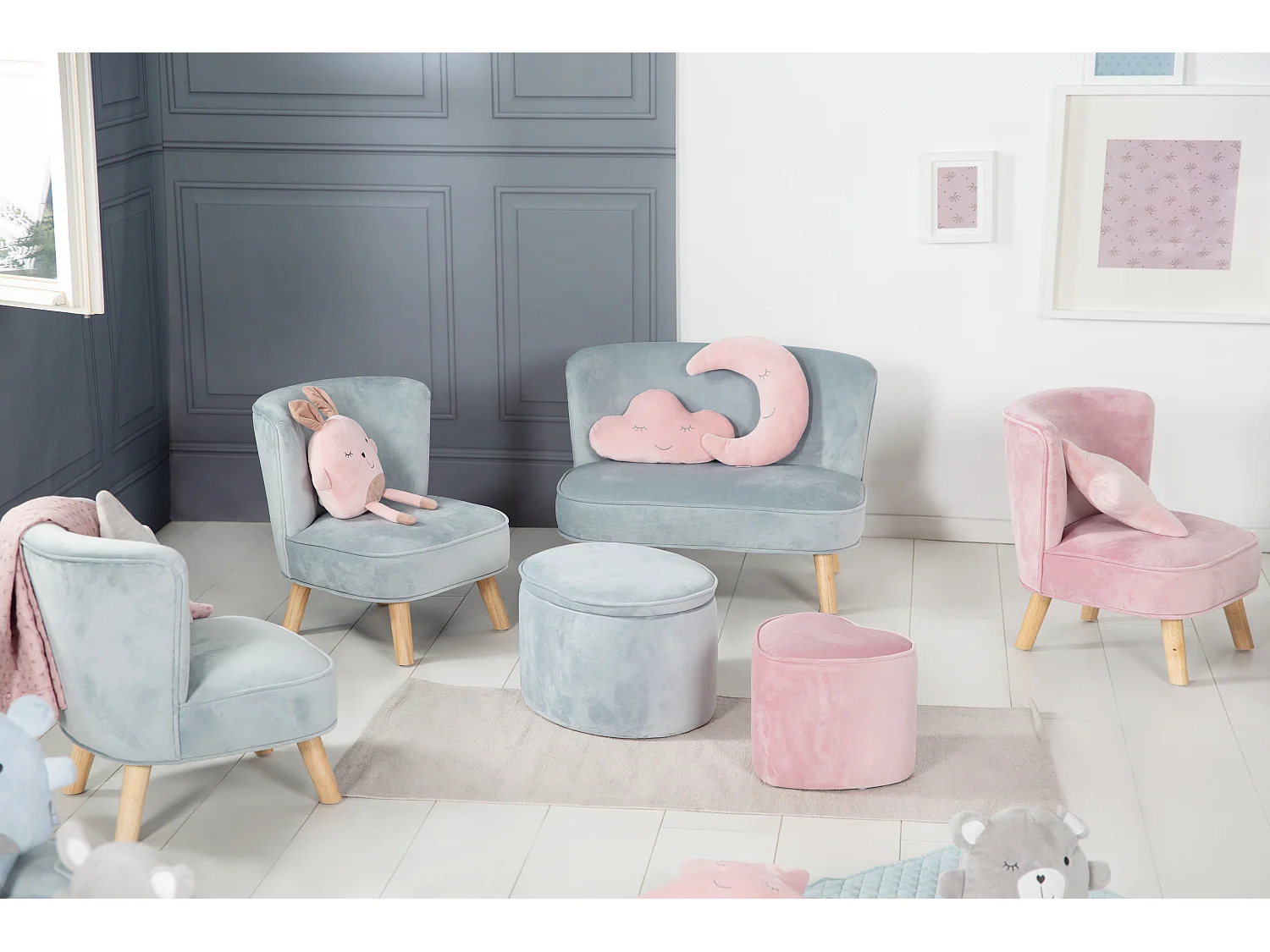 Roba Kindersessel Lil Sofa en Sky/Hellblau con patas de madera - Asiento cómodo para niños a partir de 18 meses