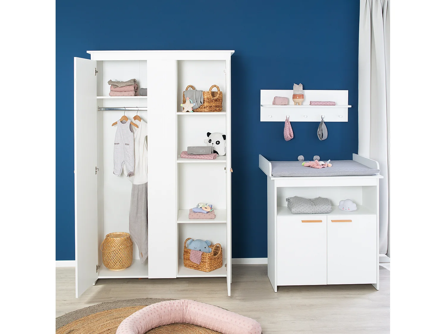 Armario Infantil Blanco Moderno de 2 Puertas Anton con Puertas de Cierre Suave y 5 Estantes