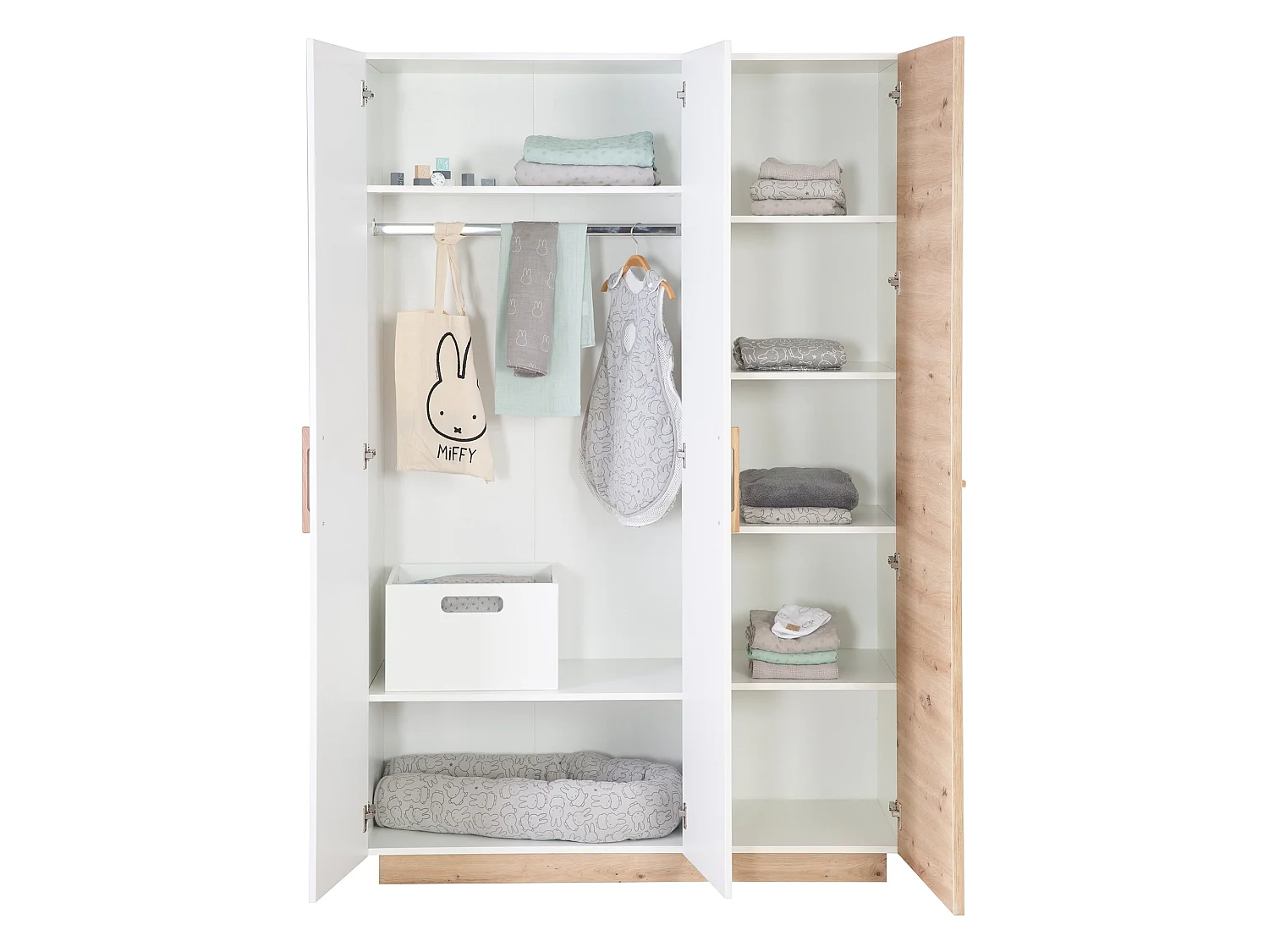 Armario blanco moderno de 3 puertas Lion con acentos de roble artesanal para habitación de bebé o niños