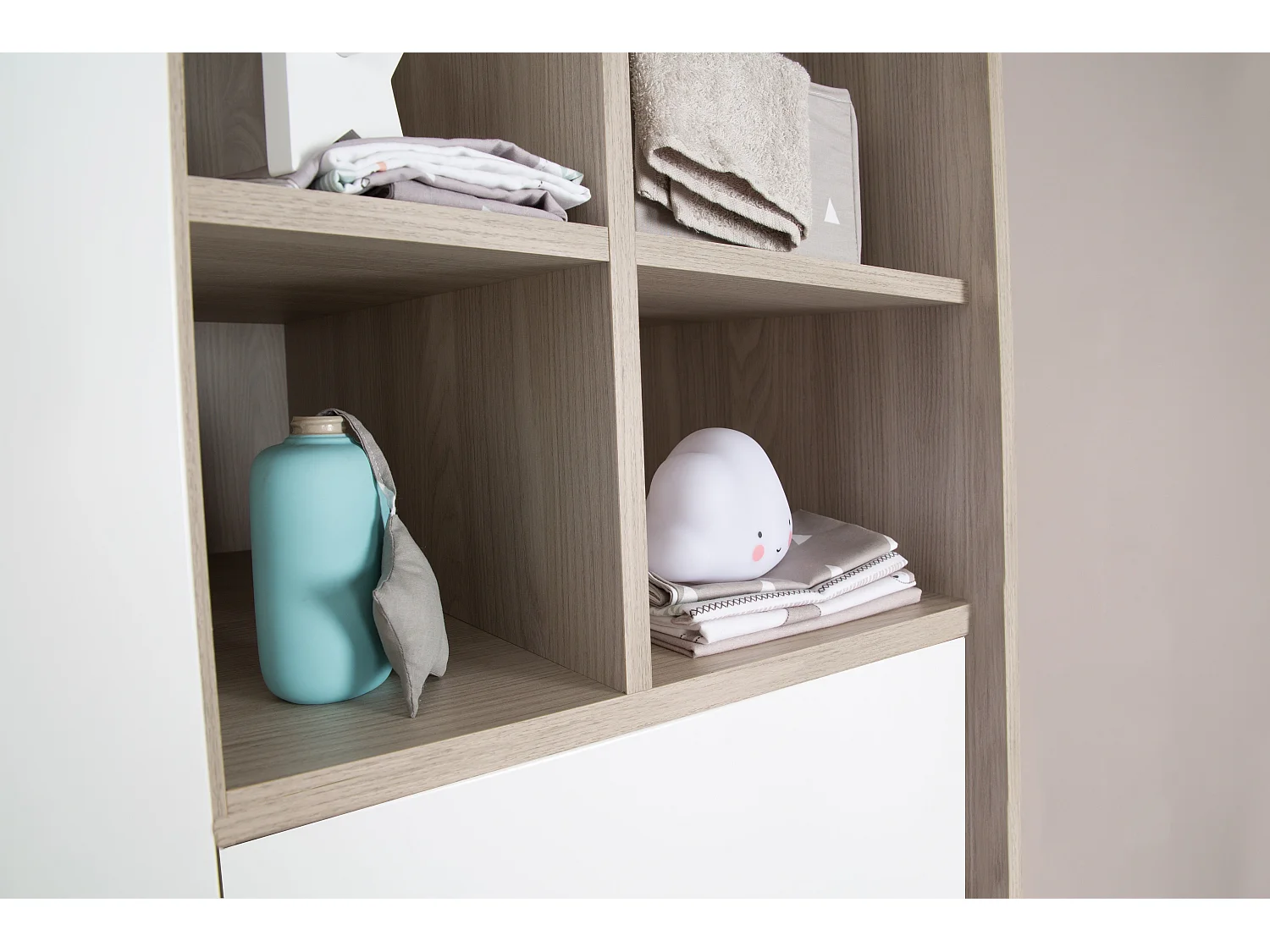Armario de 3 puertas Roba Olaf Luna Elm/Blanco - Estilo atemporal para niños