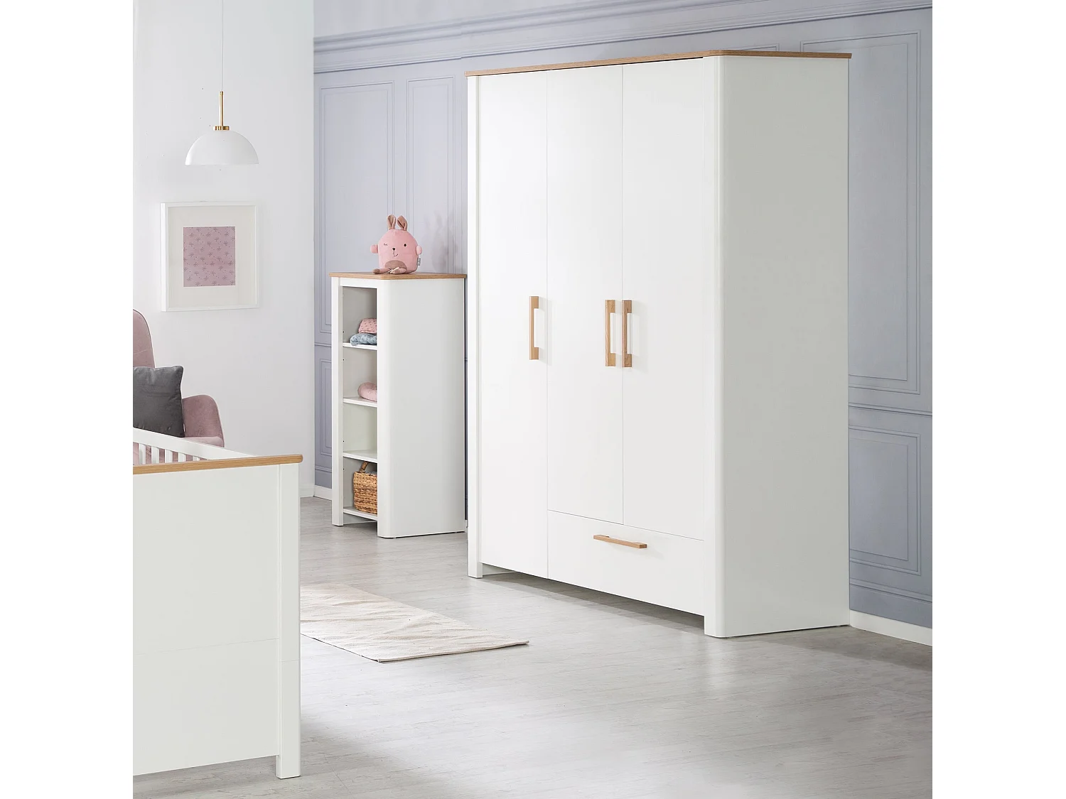 Roba Armario Infantil de 3 Puertas Ava Blanco con Decoración de Roble Artesanal