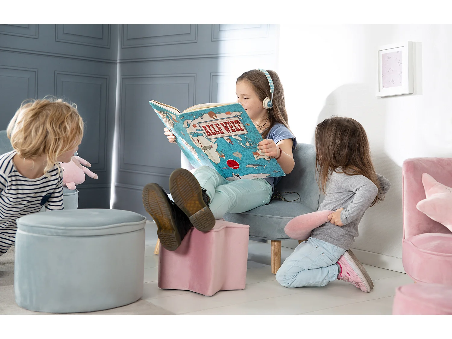 Canapé pour enfants avec pieds en bois Moderne 2 places Mini canapé pour garçons et filles en gris, rose ou bleu clair