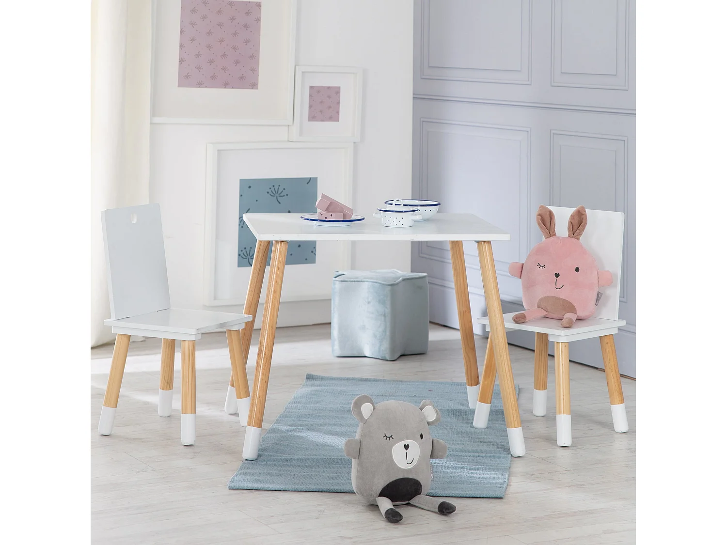 Conjunto de mesa e cadeiras infantis Roba de 3 peças com pernas de madeira