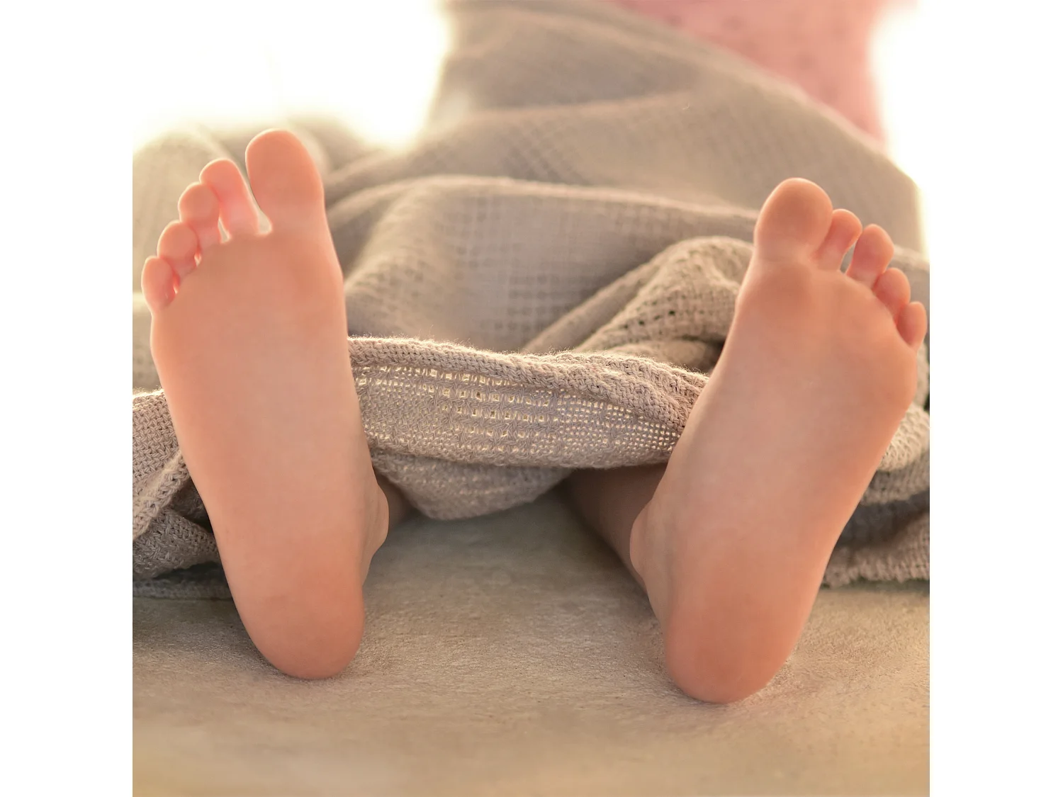 Coperta per Bambini Biologica Lil Planet in Grigio Effetto Maglia - Morbida, Ecologica e Traspirante