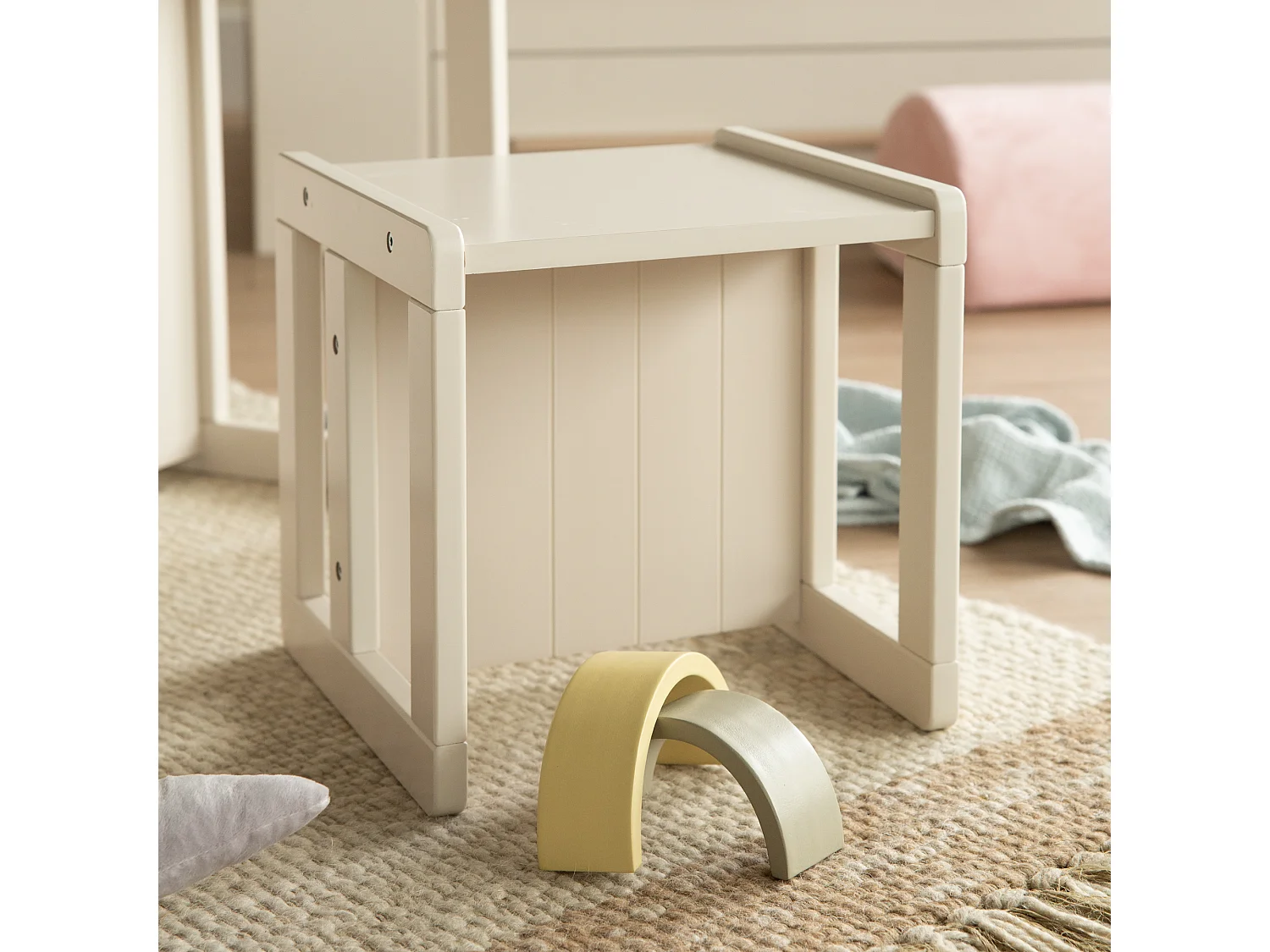 Tabouret évolutif enfant ROBA 3 hauteurs - Laqué Beige Cachemire