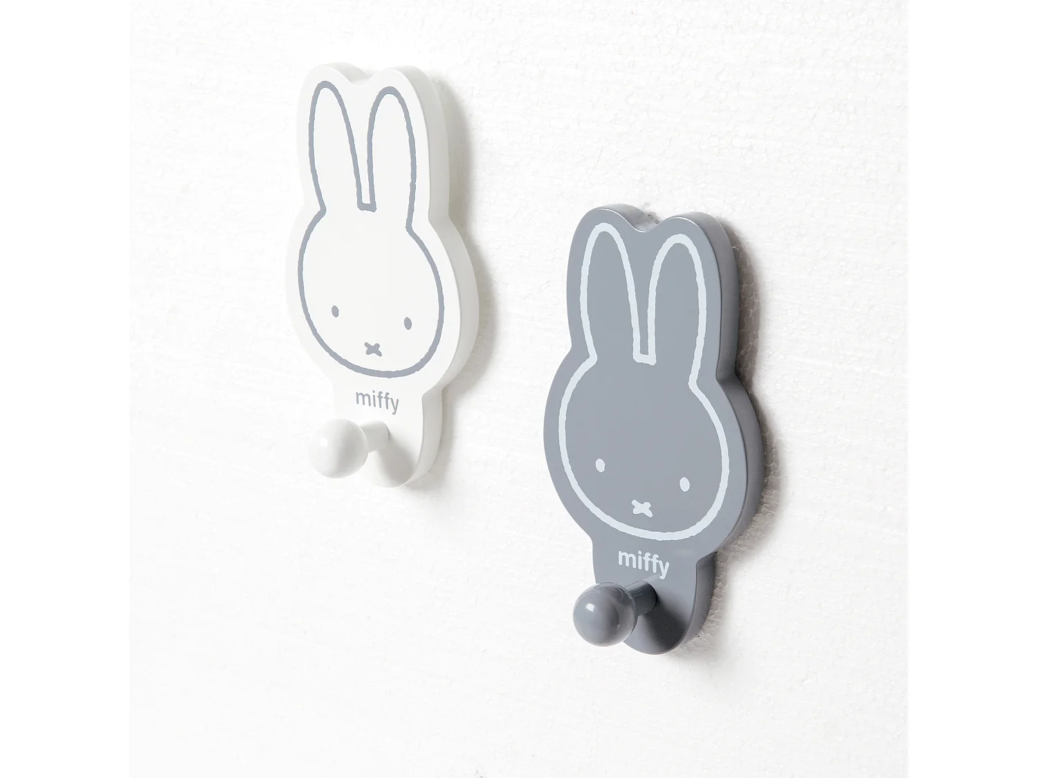 Ensemble de 2 Crochets Muraux miffy® pour Enfants - Crochets MDF Blanc et Gris