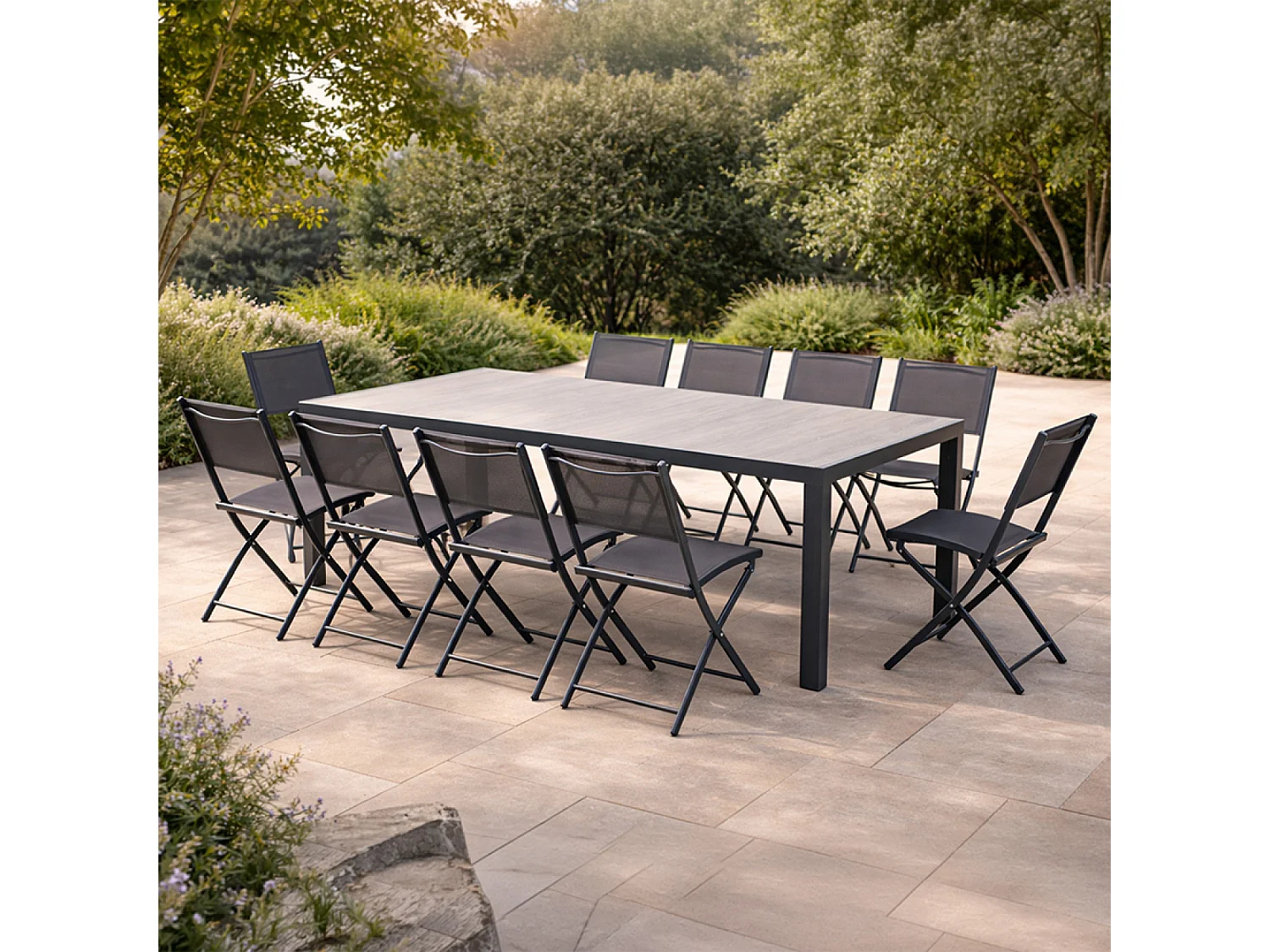Moderne 10-persoons tuinset met aluminium tafel en inklapbare stoelen