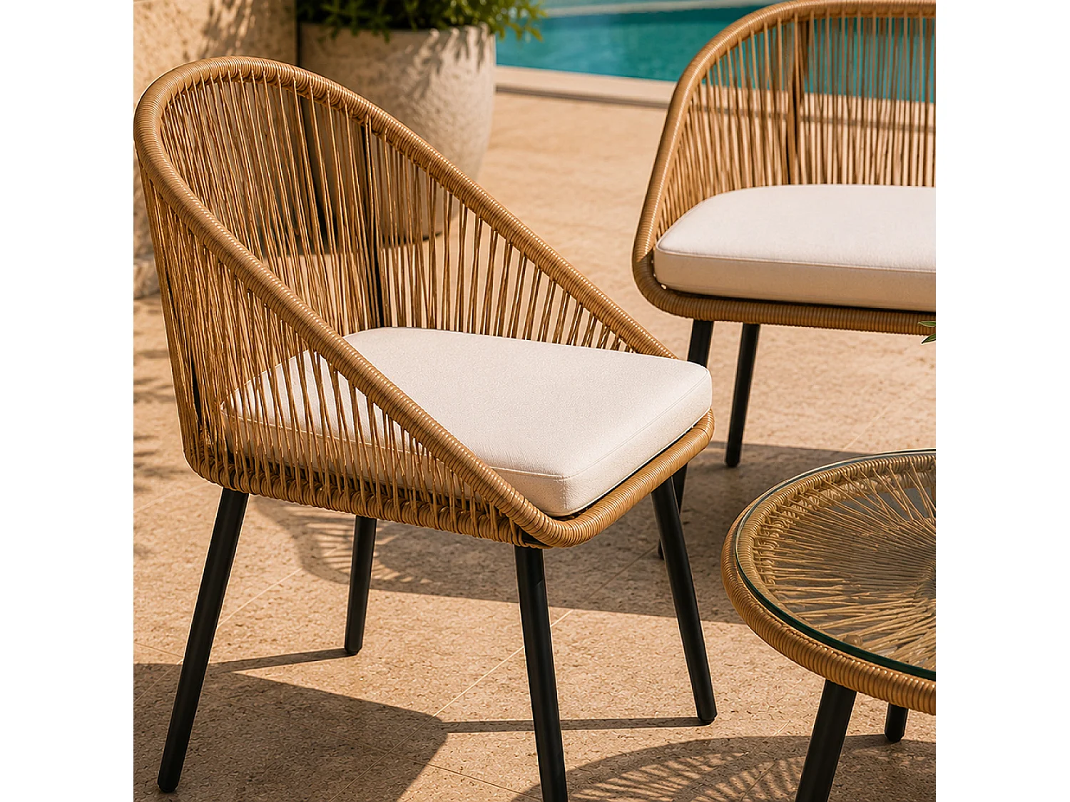 Salon de jardin 4 places avec table basse effet rotin naturel RAVELLO