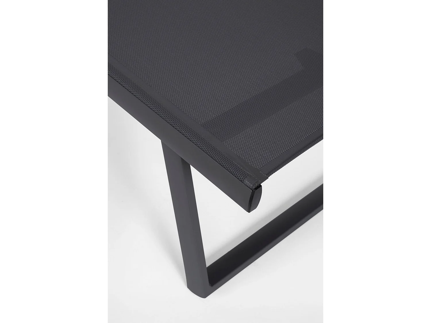 Ensemble de 2 chaises longues de jardin en textilène et structure en aluminium - TAYLOR