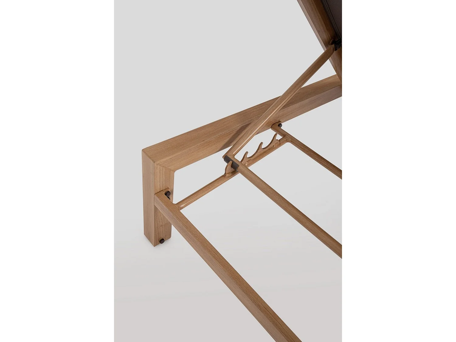 Chaise longue de jardin à roulettes avec structure en aluminium effet bois  - SKIPPER NEW