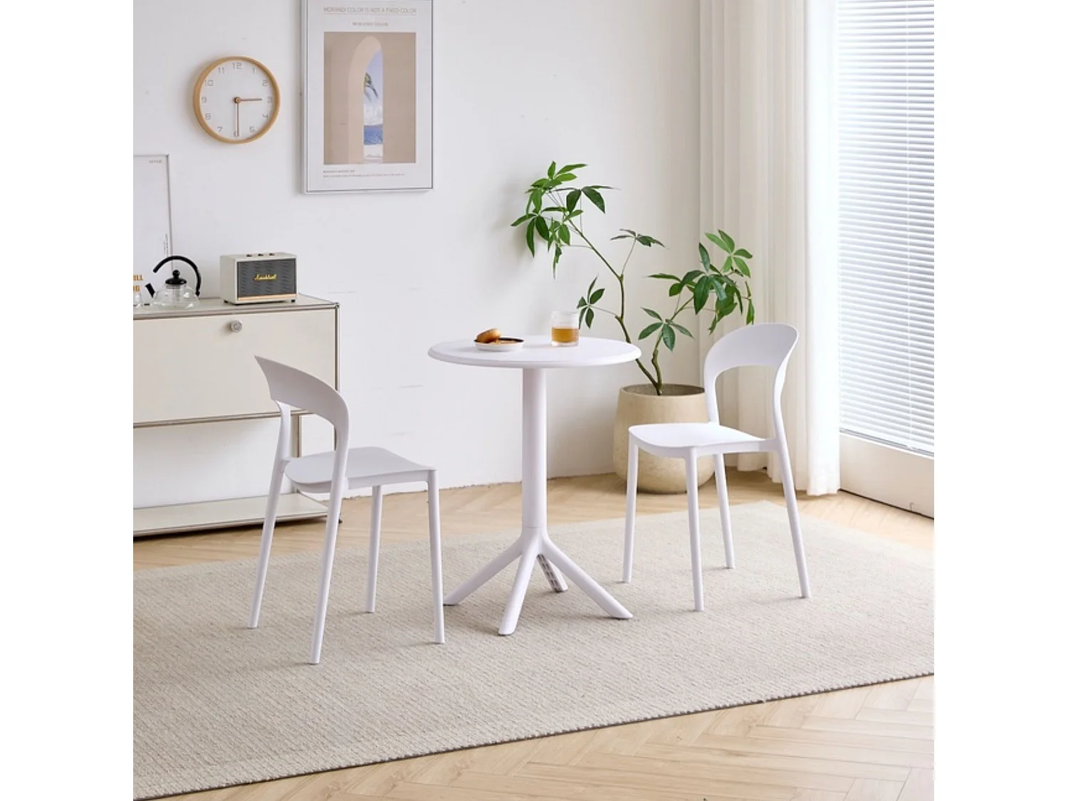 Pack 4 sillas de plástico blancas – ligeras, resistentes y modernas para cocina, comedor o terraza