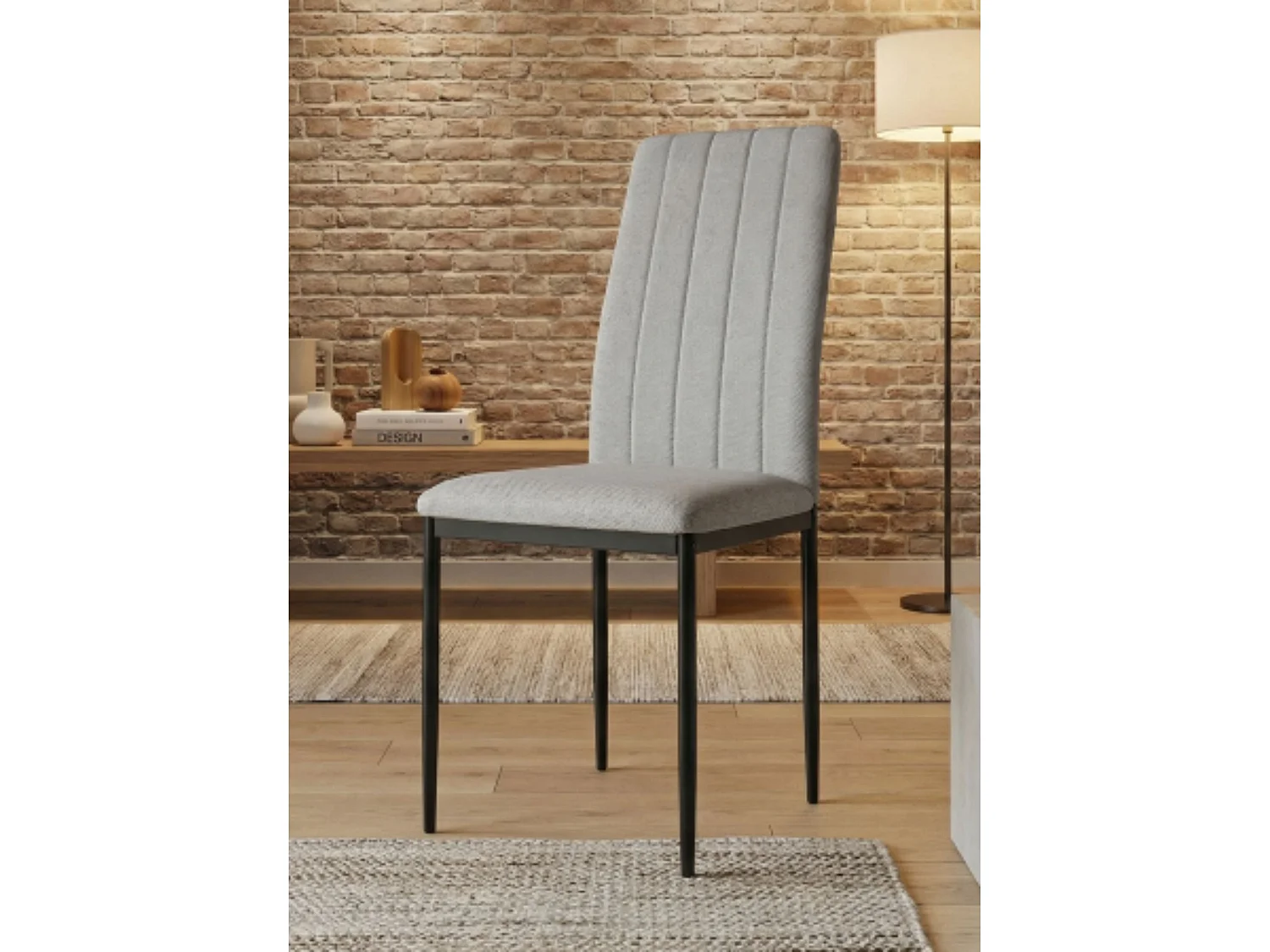 Pack de 4 Sillas de Comedor Tapizadas en Gris Ceniza – Patas Metálicas Negras – Diseño Moderno, Elegante y Ergonómico