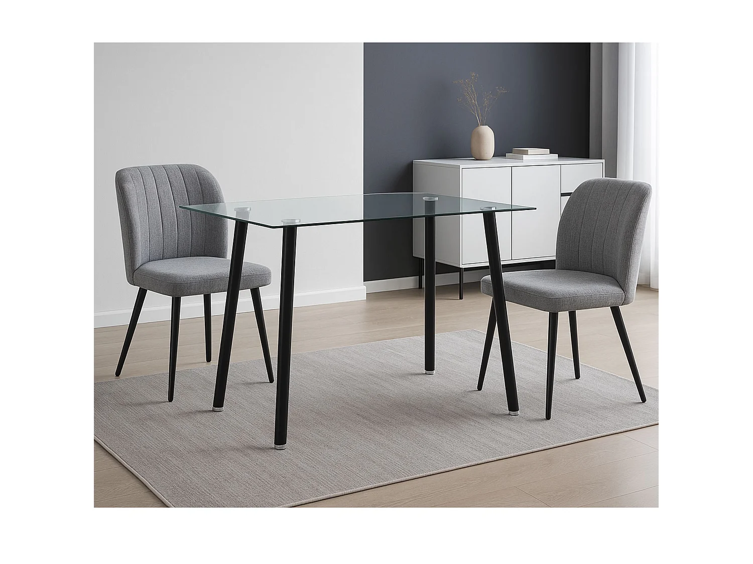 Conjunto de Comedor Moderno – Mesa de Cristal Fija con Patas Metálicas Negras + 4 Sillas Tapizadas en Tela Gris.