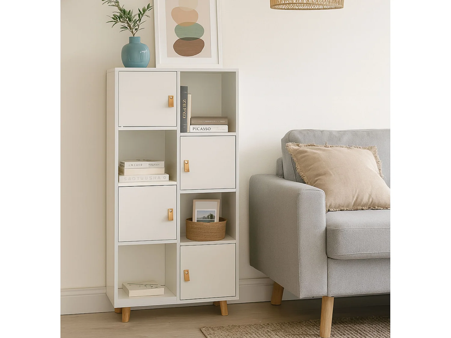 Estantería Blanca con Puertas y Tiradores en Símil Cuero – 60x29x119 cm – Mueble Auxiliar Moderno con Patas de Madera de Pino