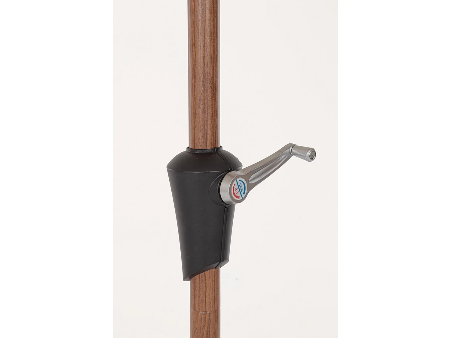 Parasol rond avec finition effet bois - PALINURO