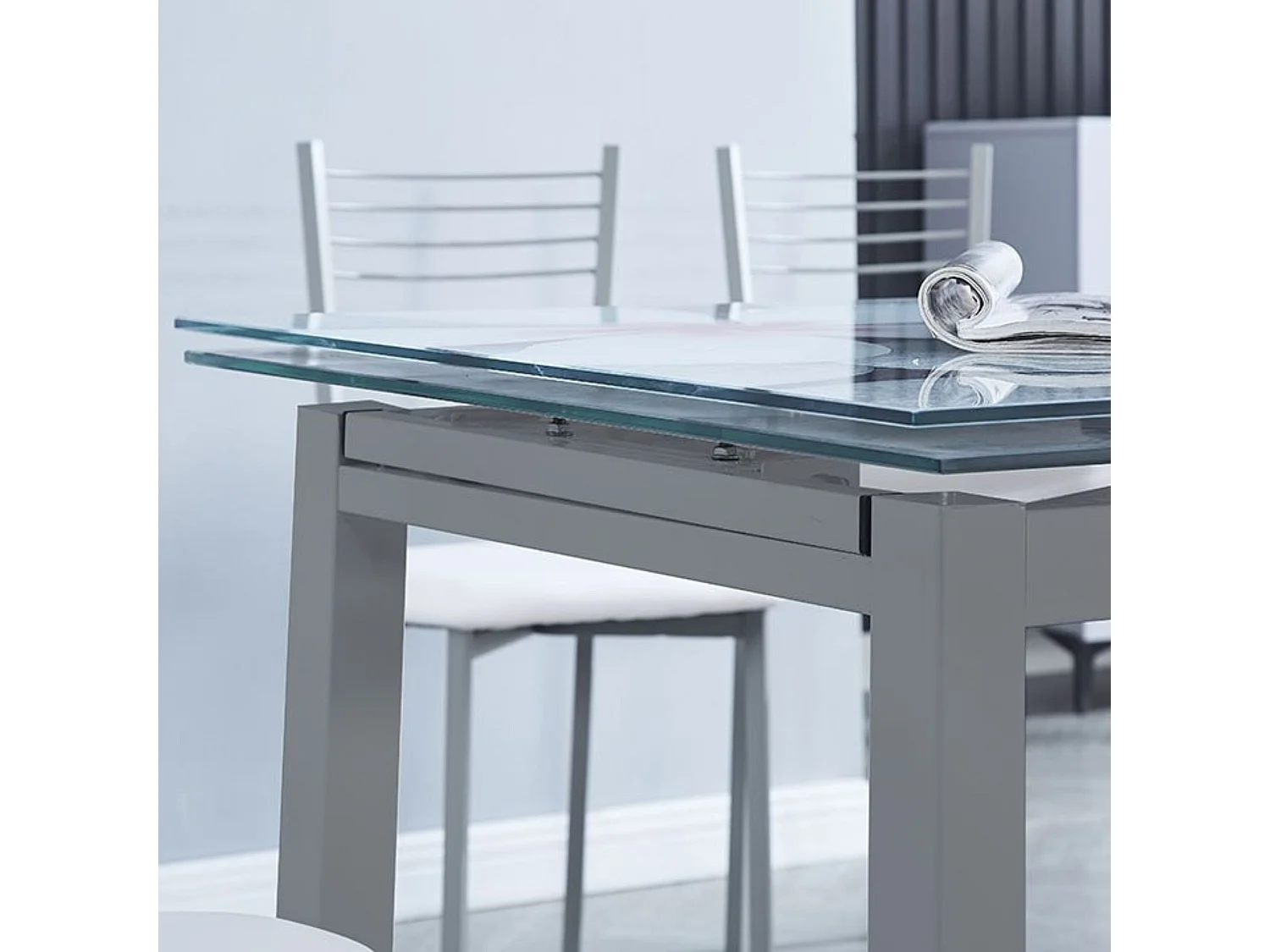 Mesa de Cocina Extensible de Cristal con Estampado Floral – Conjunto Moderno de Vidrio y Metal Gris, 75 x 100-170 x 70 cm.