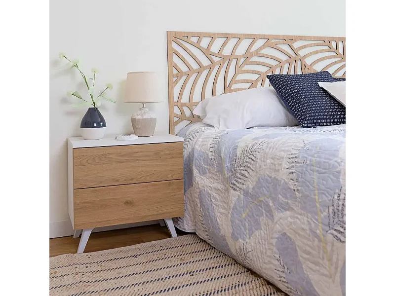 Dormitorio de Matrimonio – Cabecero con Luces LED, 2 Mesitas de Noche y Sinfonier de 5 Cajones – Diseño Nórdico Blanco y Roble.