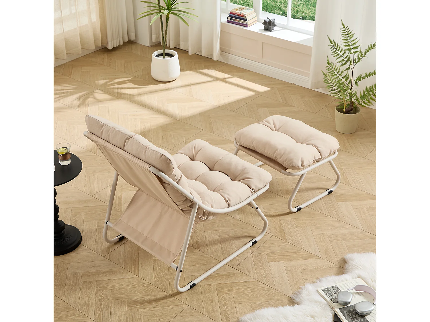 Fauteuil de jardin avec repose-pieds - Structure blanc et coussin beige