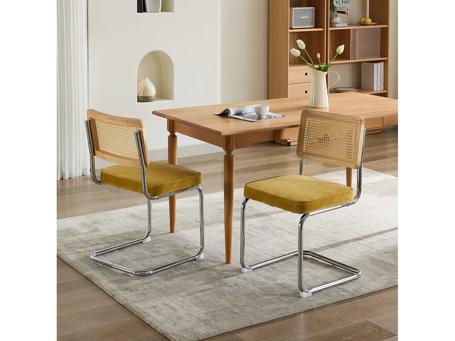 Set di 2 poltrone in velluto oro - Struttura in metallo - Schienale in rattan