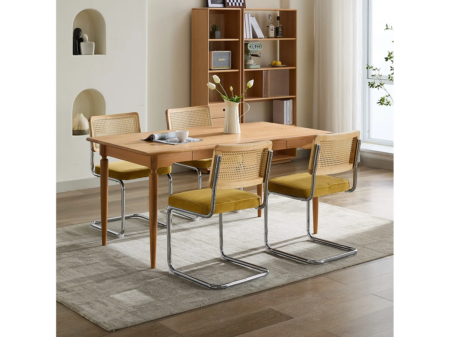 Set di 2 poltrone in velluto oro - Struttura in metallo - Schienale in rattan