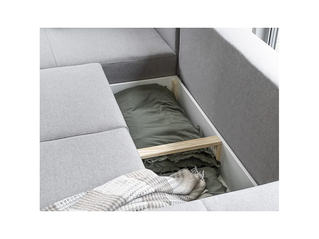 Canapé d'angle convertible HASGARD 3 places gris 248x162 cm – coffre et pieds bois