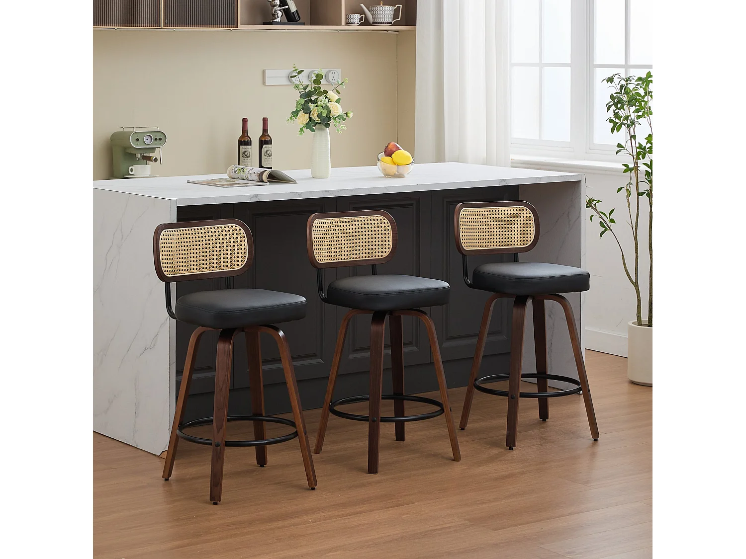 Lot de 3 tabourets de bar pivotant avec assise PU noir et dossier en canne