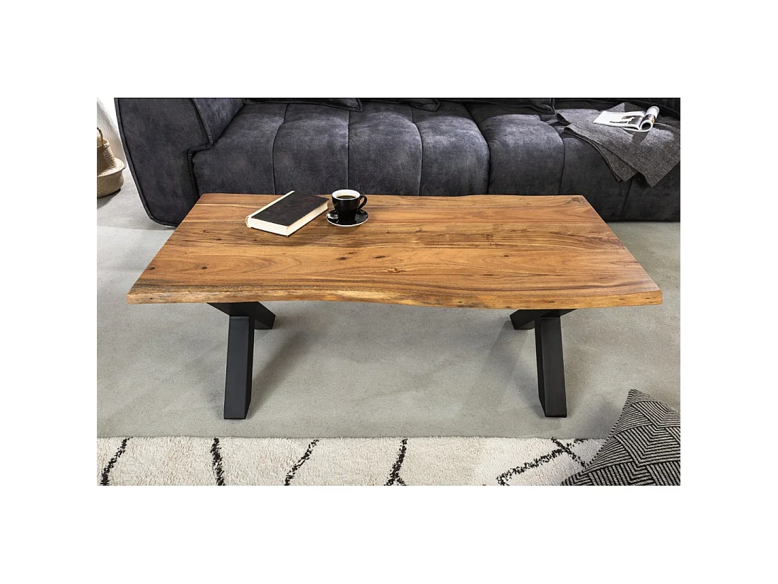 Couchtisch ARKAYA 120 cm aus massivem Akazienholz mit schwarzen Metallbeinen in X-Form
