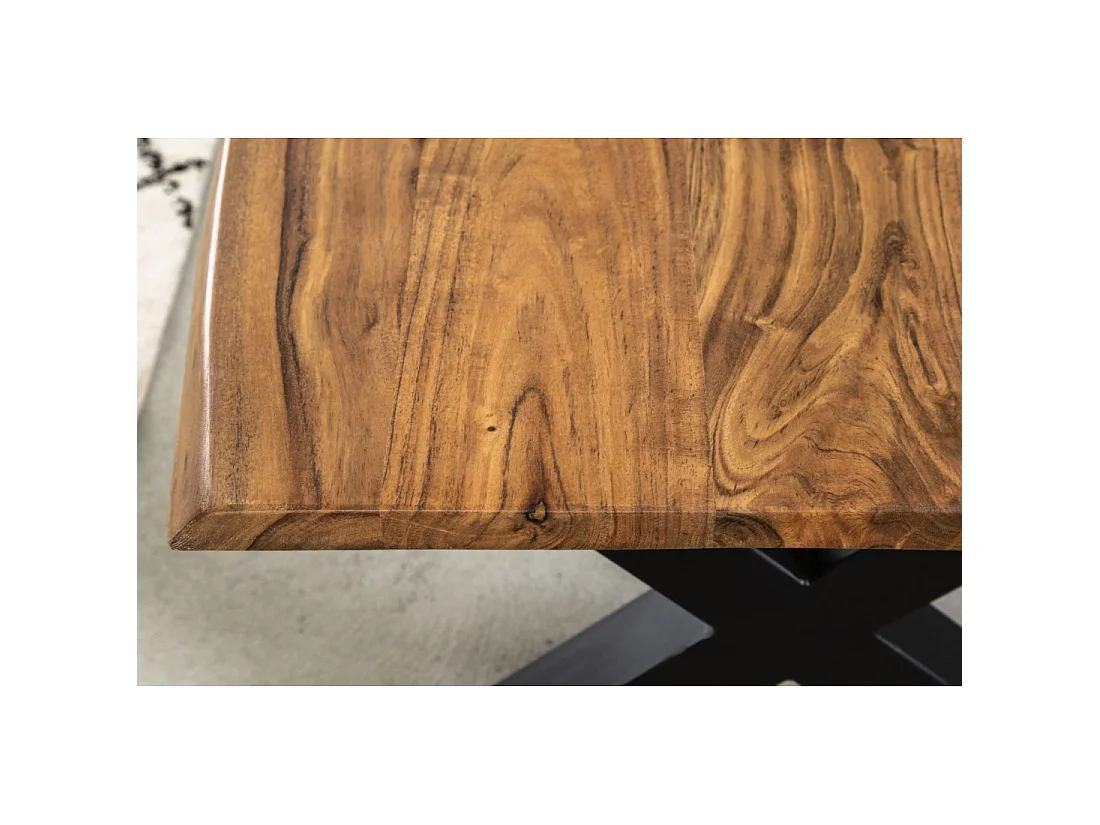 Couchtisch ARKAYA 120 cm aus massivem Akazienholz mit schwarzen Metallbeinen in X-Form