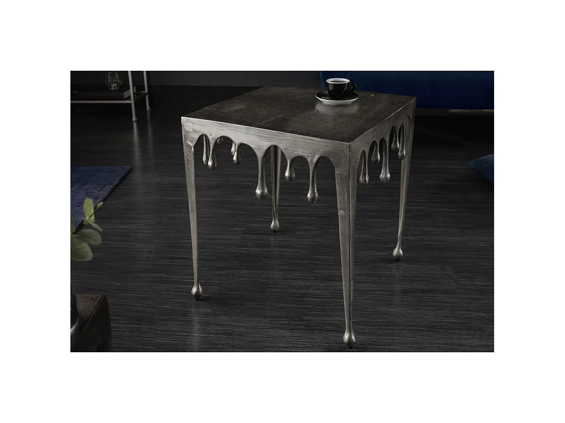Table basse LAGUNA 46 cm argentée effet métal fondu design contemporain