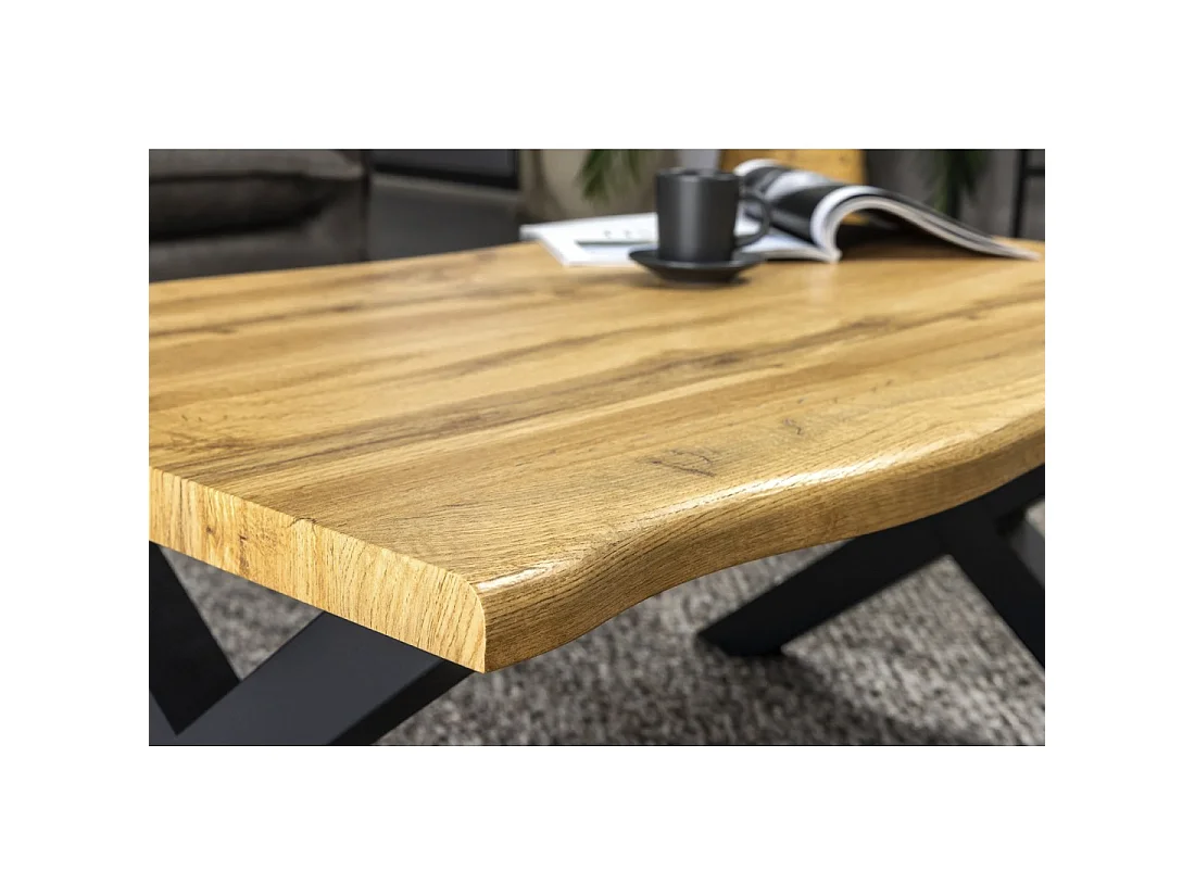 Table basse RIVET en bois naturel et pieds en métal noir en X – robuste Tisch im Industriedesign