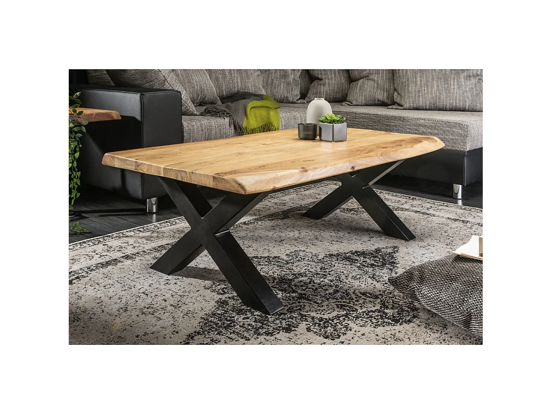 Couchtisch ARKAYA 110 cm aus massivem Akazienholz mit schwarzen Metallbeinen in X-Form