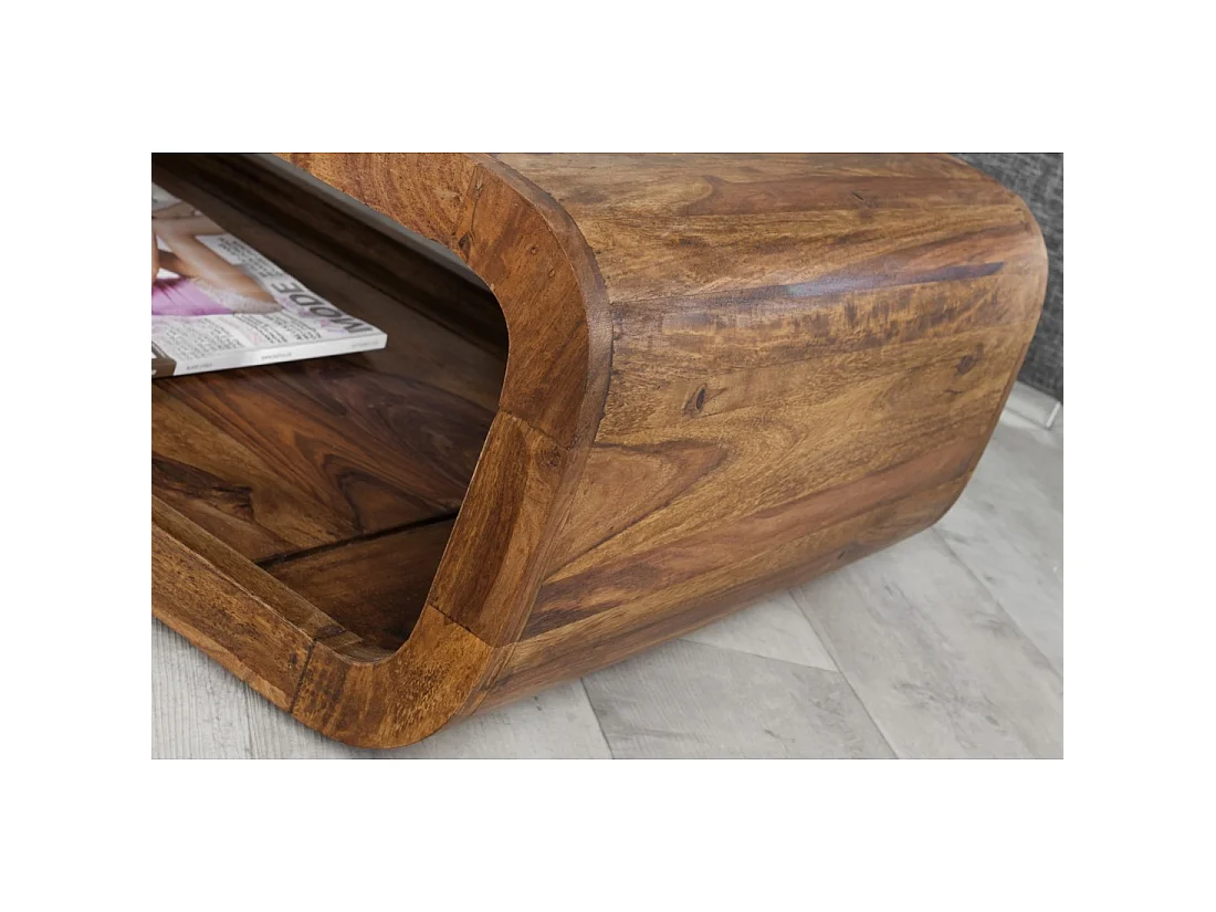 Mesa baja CURVIA 100 cm en madera de Sheesham - Diseño moderno con nichos abiertos