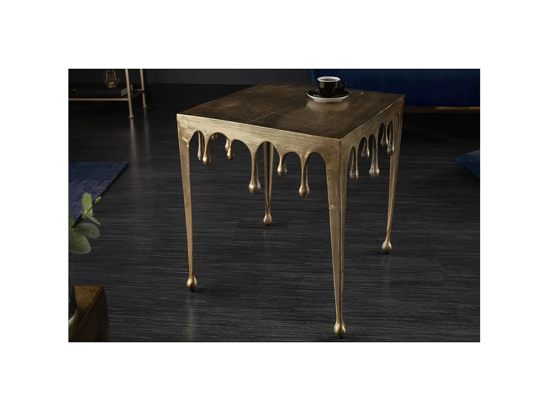 Table basse LAGUNA 46 cm en aluminium doré effet gouttes design contemporain