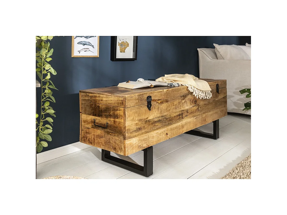 Table basse ou banc coffre MERAX 115 cm en bois de manguier massif et métal style industriel