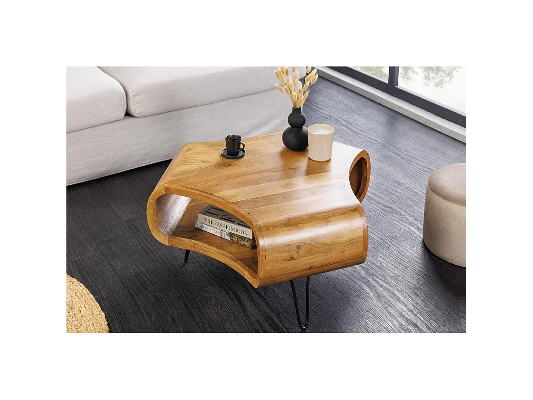 Couchtisch NERA 70 cm aus massivem Akazienholz mit Ablage und schwarzen Metallbeinen – Retro-Industriestil