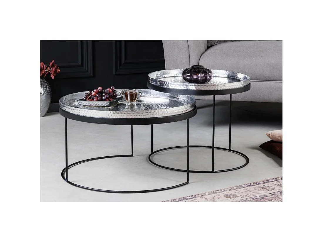 Tables basses gigognes VORTEX argentées aluminium – lot de 2 tables rondes design effet martelé
