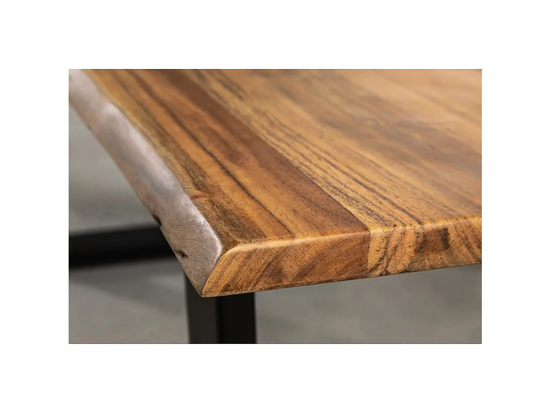 Table basse ARKAYA 120 cm en bois d'acacia massif avec pieds en métal noir en forme de U