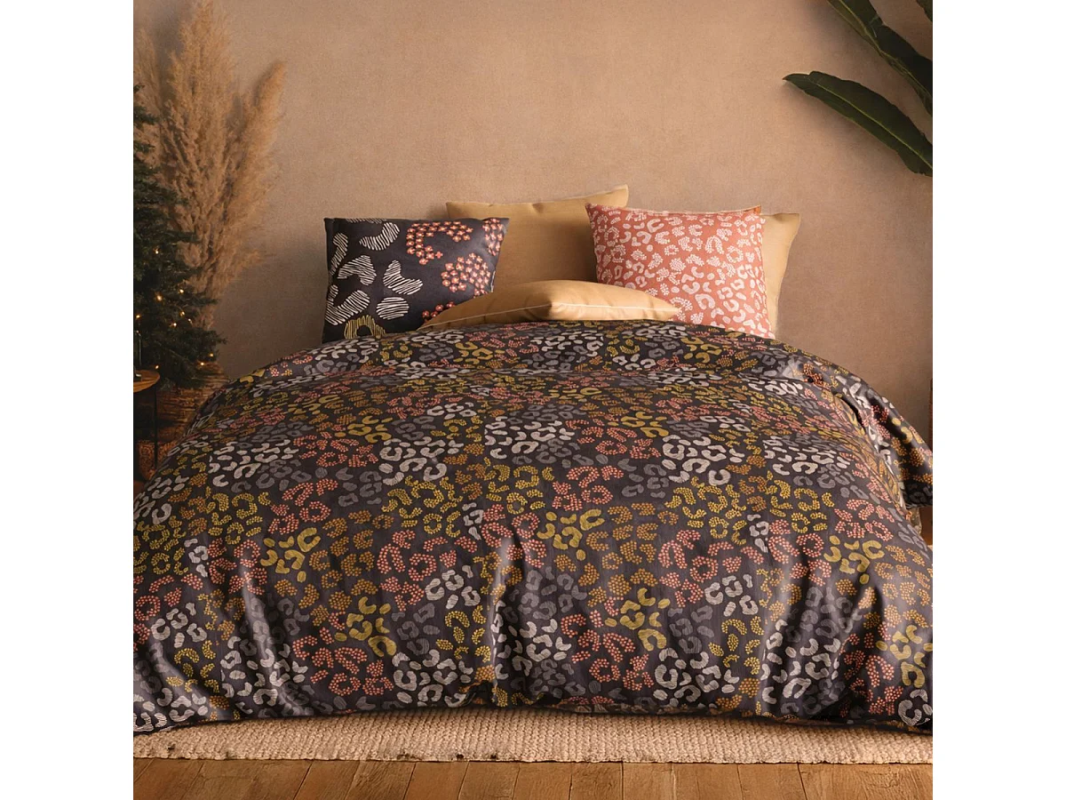 Parure housse de couette 240x220cm + 2 taies motif graphique brun et corail 100% coton - LILWEN