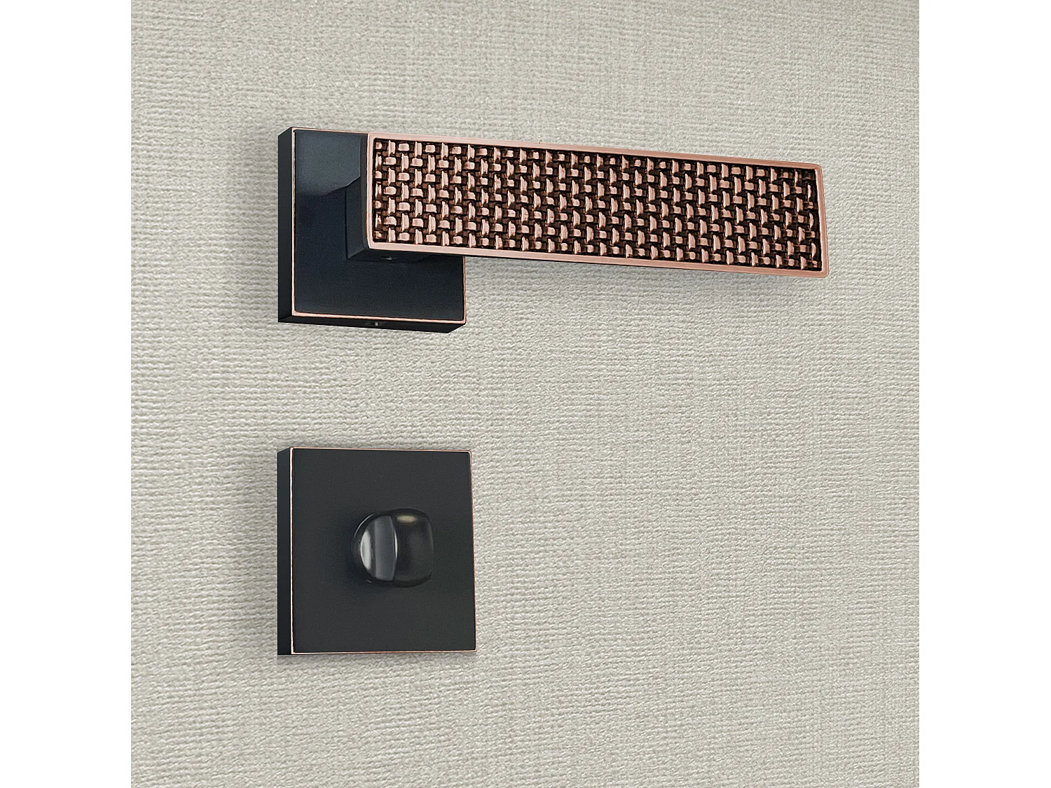 Poignée de porte design à condamnation finition aspect cuivre patiné noir Amalia - KATCHMEE - KatchMee