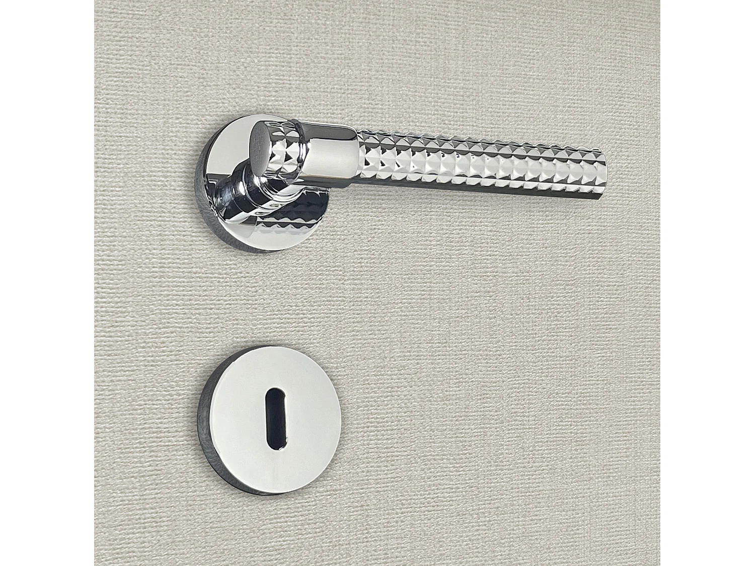 Poignée de porte design à clé finition aspect chrome brillant Grazia - KATCHMEE - KatchMee