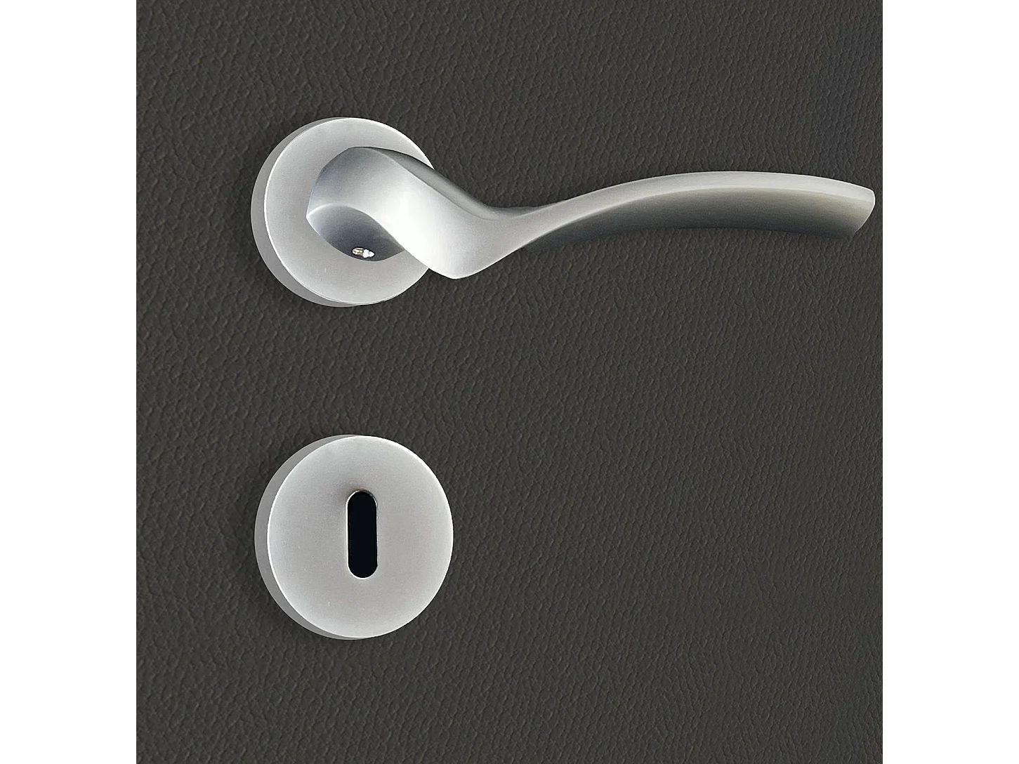 Poignée de porte design à clé finition aspect chrome mat Carla - KATCHMEE - KatchMee