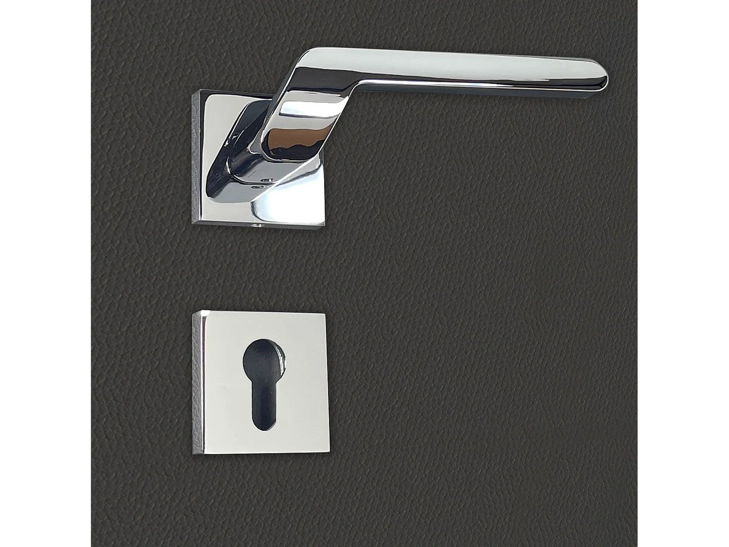 Poignée de porte design à cylindre finition aspect chrome brillant Luana - KATCHMEE - KatchMee