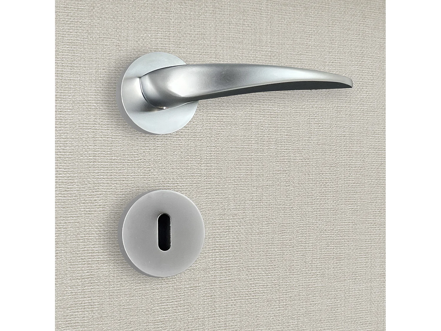 Poignée de porte design à clé finition aspect chrome mat Erica - KATCHMEE - KatchMee