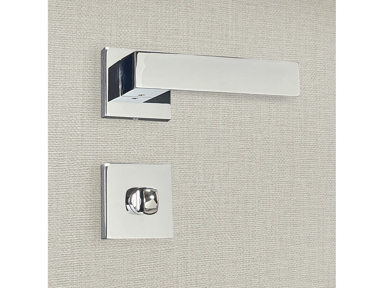 Poignée de porte design à condamnation finition aspect chrome mat Europa - KATCHMEE - KatchMee