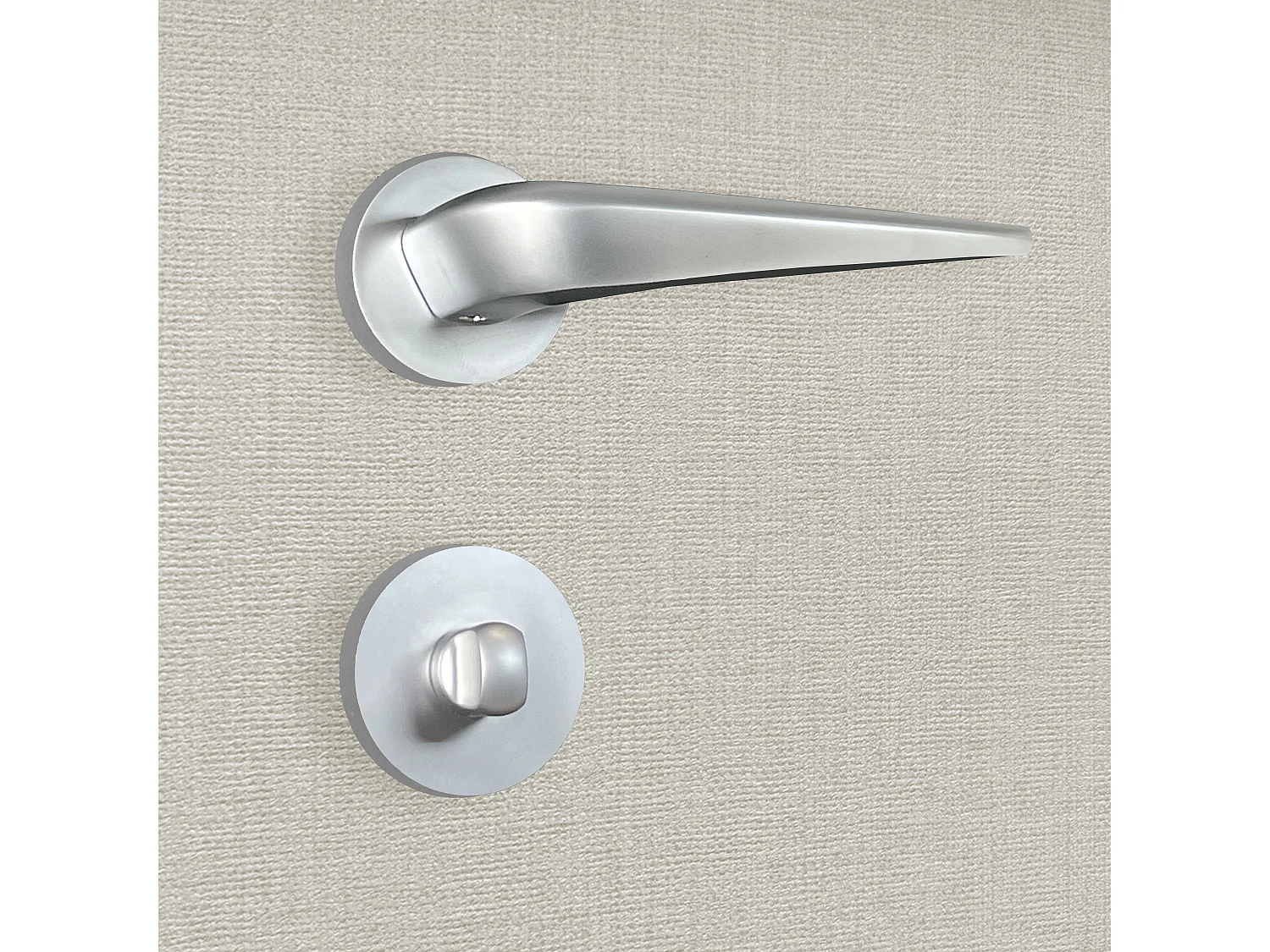 Poignée de porte design à condamnation finition aspect chrome mat Alissia - KATCHMEE - KatchMee