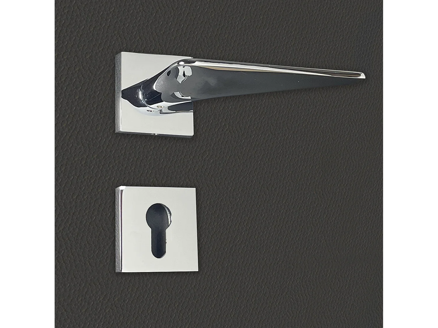 Poignée de porte design à cylindre finition aspect chrome brillant Andrea - KATCHMEE - KatchMee