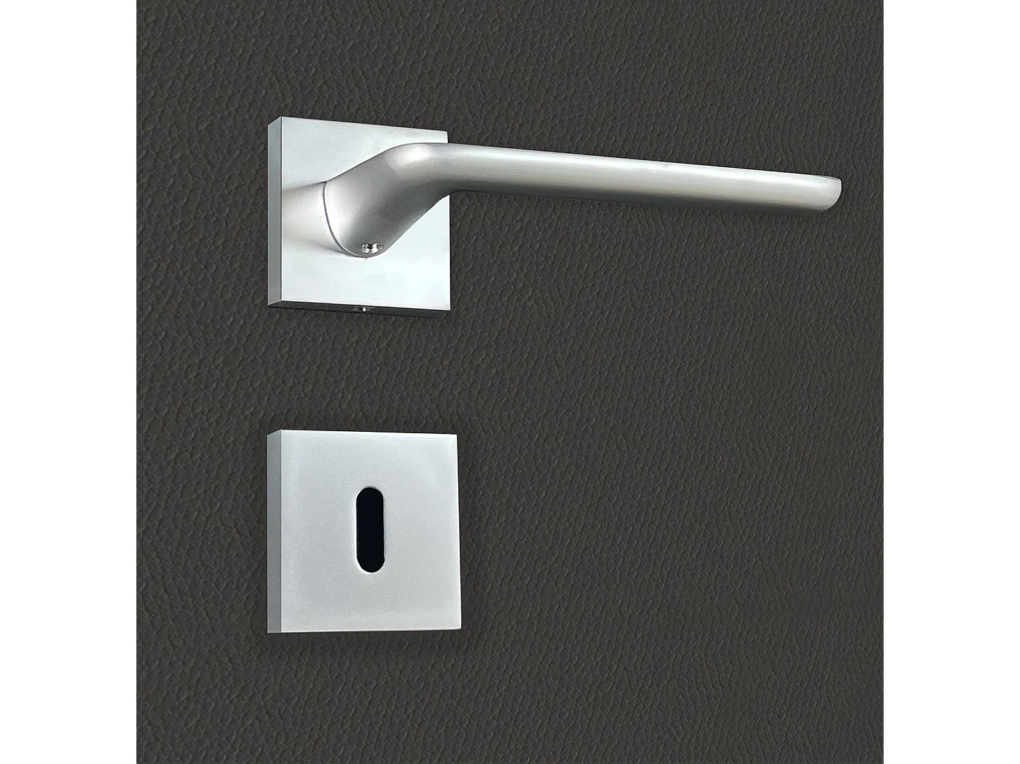 Poignée de porte design à clé finition aspect chrome mat Agata - KATCHMEE - KatchMee